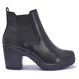 TORI9 Ankle Boots